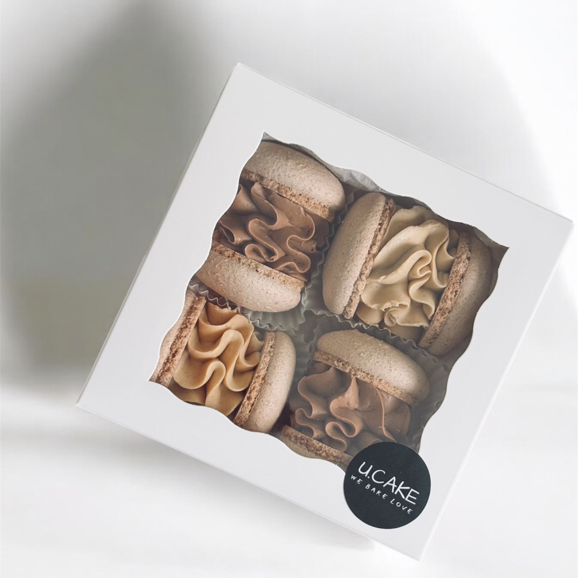 Box of 16 pcs macarons | U.CAKE