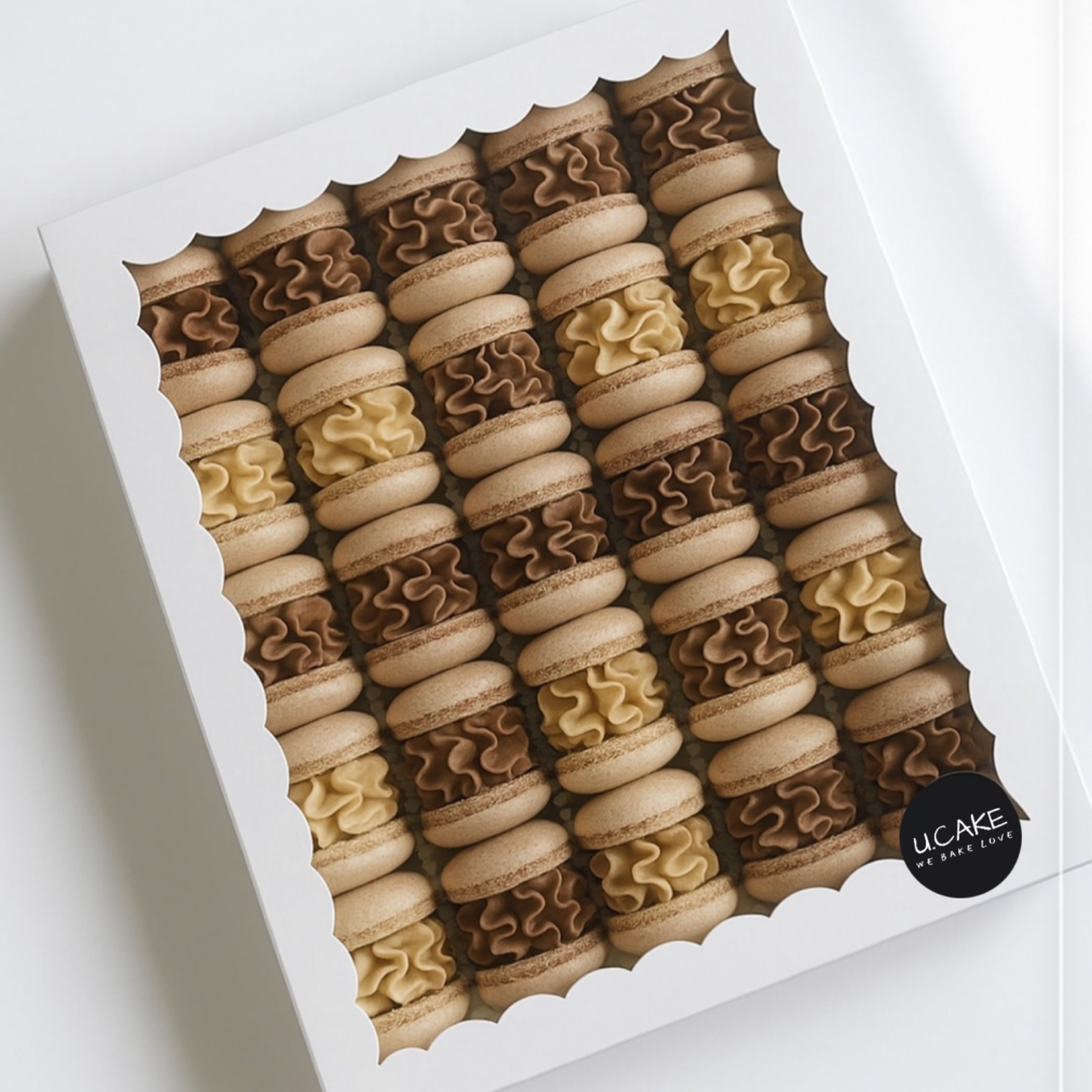 Box of 16 pcs macarons | U.CAKE
